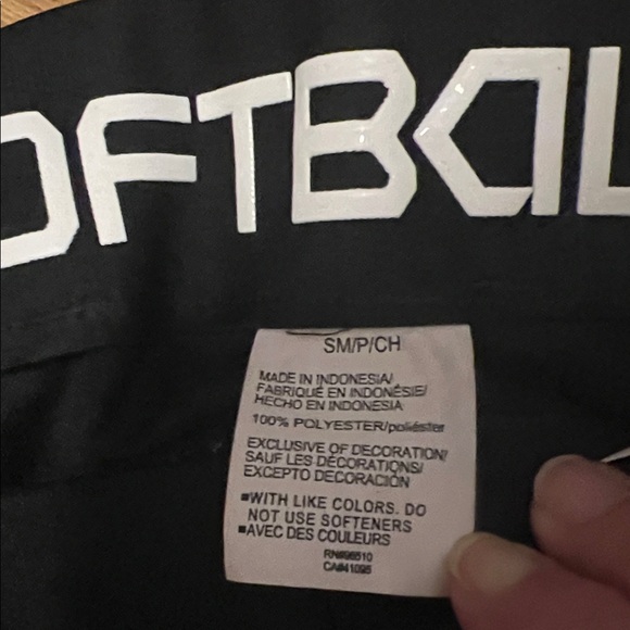 Under Armour Black softball pants Pants like new. Size small - Picture 4 of 8